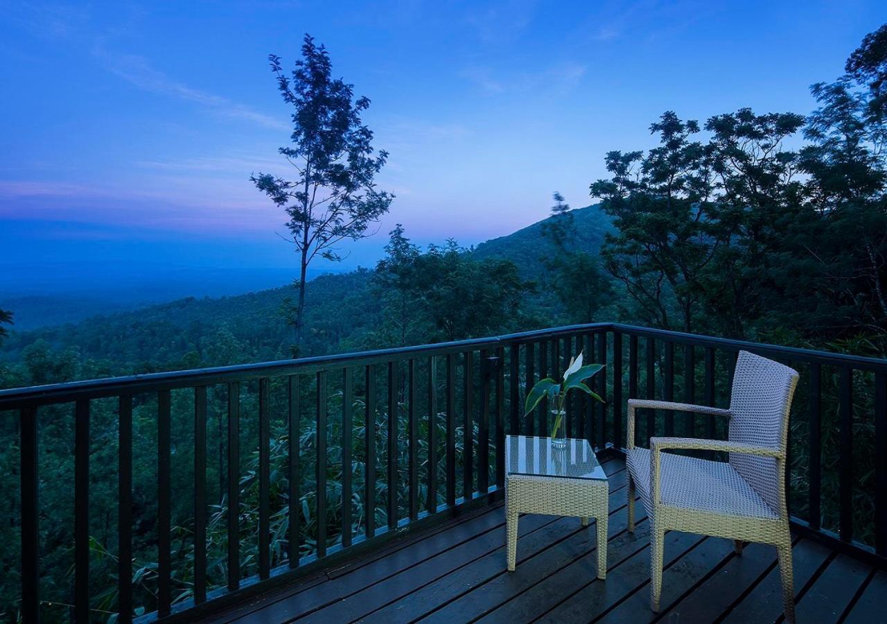 The Tamara Coorg Hotel Kakkabe Exterior foto